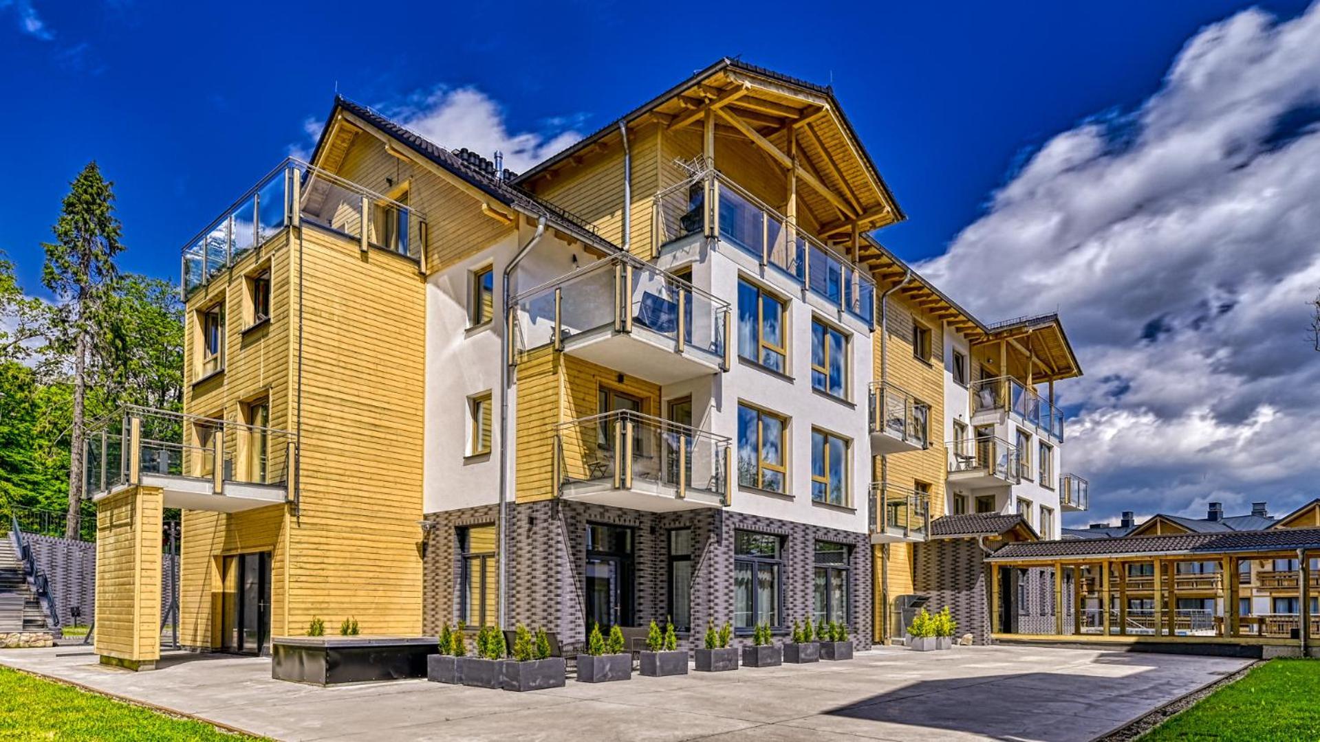 Apartamenty Royal Aparts Centrum - Kilinskiego 17A Przy Wyciagu, Blisko Szlakow シクラルスカ・ポレンバ エクステリア 写真