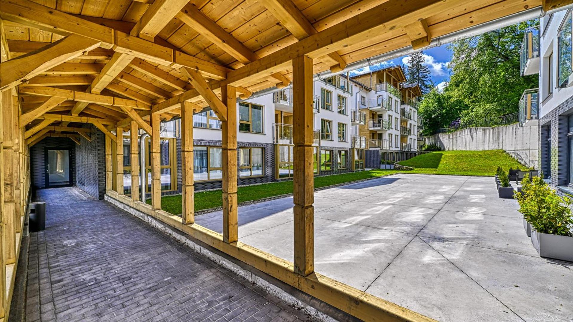 Apartamenty Royal Aparts Centrum - Kilinskiego 17A Przy Wyciagu, Blisko Szlakow シクラルスカ・ポレンバ エクステリア 写真