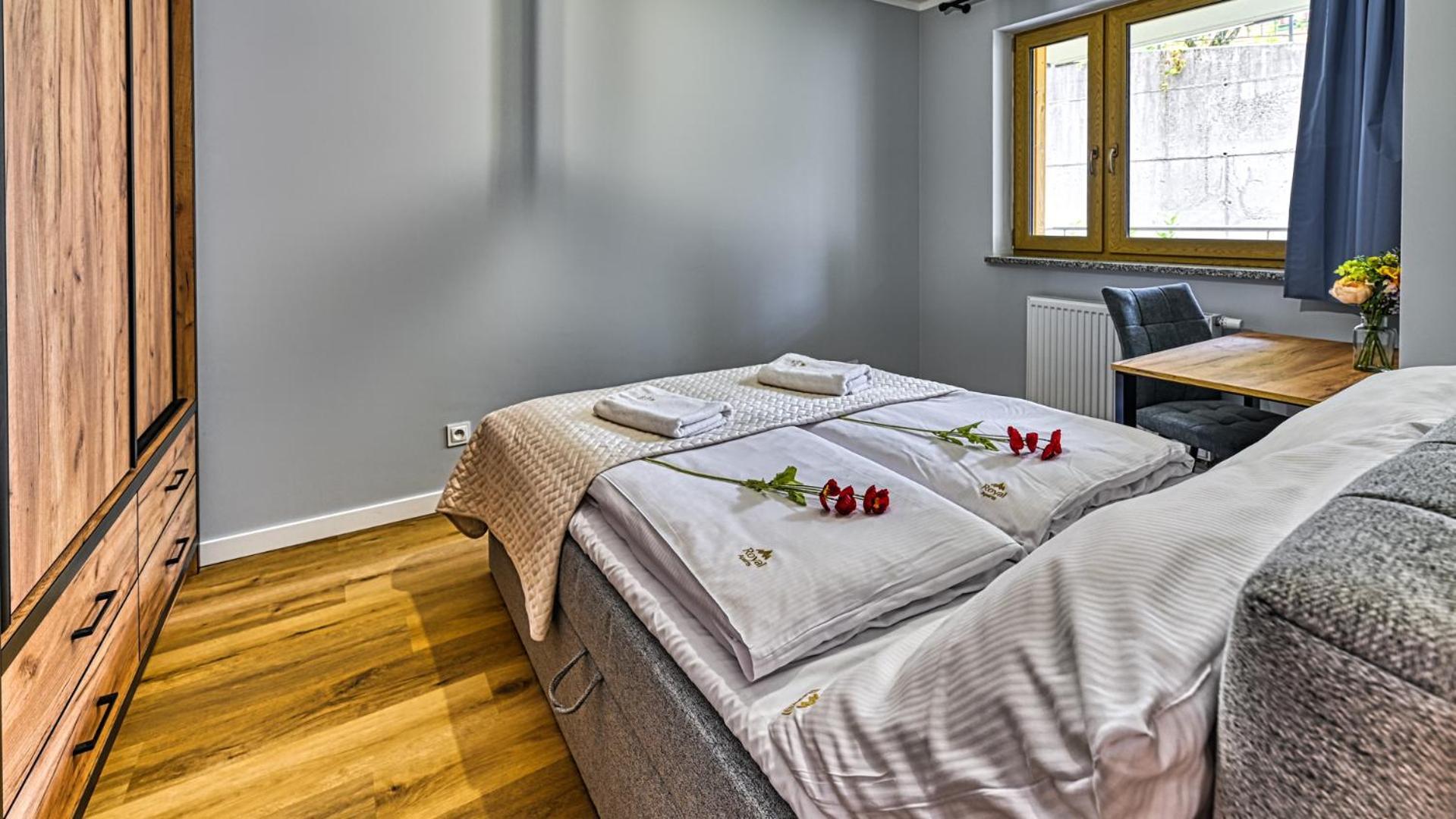 Apartamenty Royal Aparts Centrum - Kilinskiego 17A Przy Wyciagu, Blisko Szlakow シクラルスカ・ポレンバ エクステリア 写真