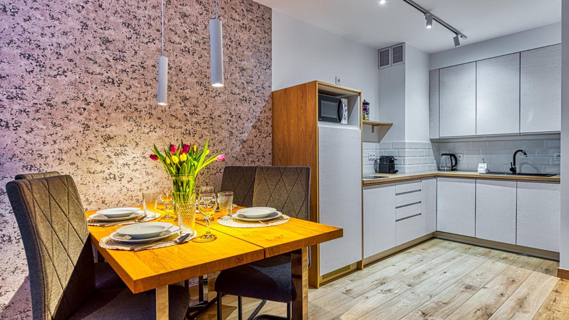Apartamenty Royal Aparts Centrum - Kilinskiego 17A Przy Wyciagu, Blisko Szlakow シクラルスカ・ポレンバ エクステリア 写真
