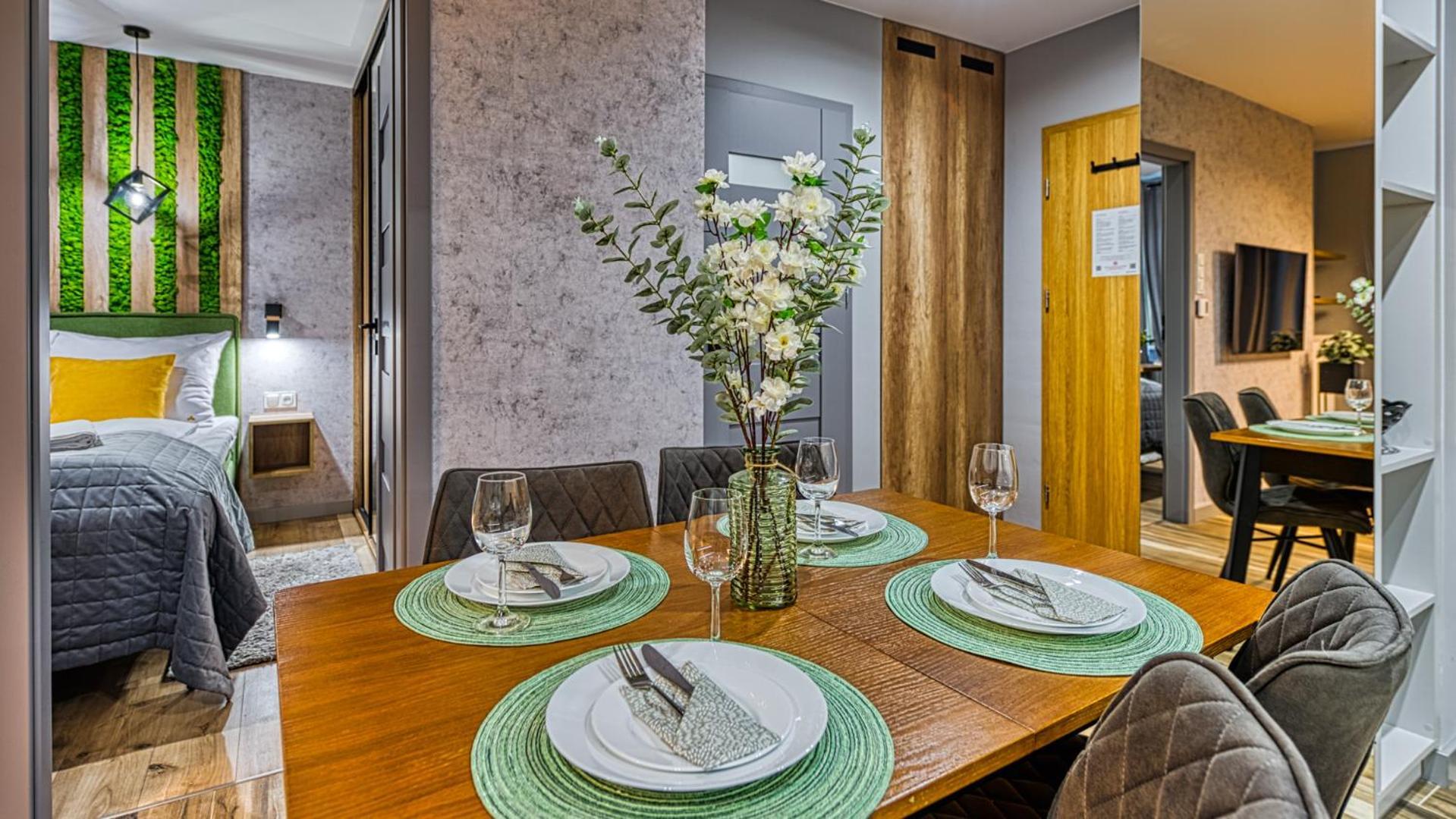 Apartamenty Royal Aparts Centrum - Kilinskiego 17A Przy Wyciagu, Blisko Szlakow シクラルスカ・ポレンバ エクステリア 写真